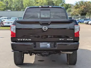 2024 Nissan Titan XD SV