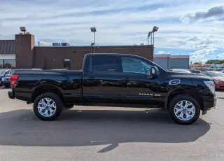 2024 Nissan Titan XD SV