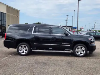 2017 Chevrolet Suburban LT