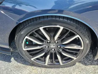 Honda Accord Hybrid 2024 Touring 4dr Sedan
