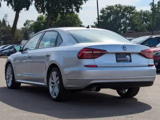 2019 Volkswagen Passat Wolfsburg