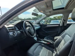 2019 Volkswagen Passat Wolfsburg