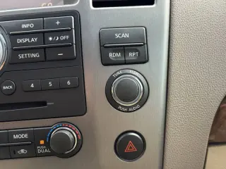 2014 Nissan Armada SL