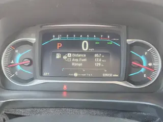 2022 Honda Pilot Touring w/Rear Captain's Chairs