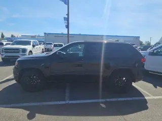 Jeep Grand Cherokee WK 2022 4x4 Laredo E 4dr SUV