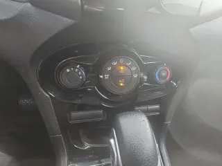Ford Fiesta 2016 SE 4dr Hatchback
