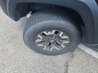 Toyota Tacoma 2018 4x4 TRD Pro 4dr Double Cab 5.0 ft SB 6M