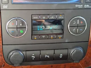 2013 Chevrolet Avalanche LTZ Black Diamond