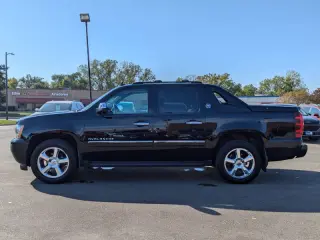 2013 Chevrolet Avalanche LTZ Black Diamond