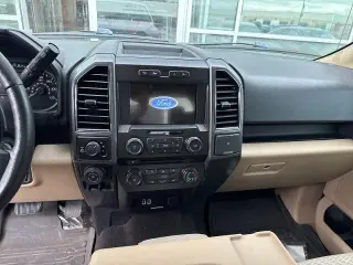 Ford F-150 2018 4x4 King Ranch 4dr SuperCrew 5.5 ft. SB