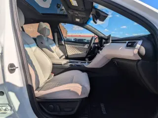 2023 Genesis G70 3.3T Standard