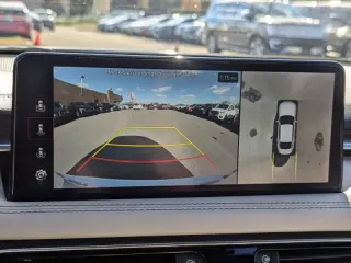 2023 Genesis G70 3.3T Standard