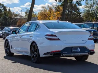 2023 Genesis G70 3.3T Standard
