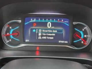 2020 Honda Pilot Touring w/Rear Captain's Chairs
