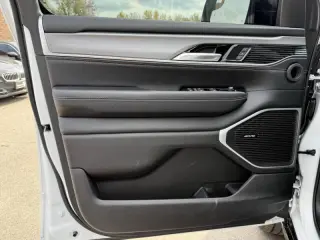 2024 Jeep Wagoneer Carbide