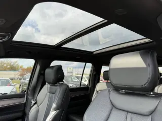 2024 Jeep Wagoneer Carbide