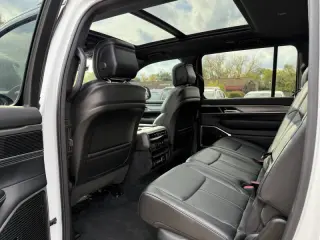 2024 Jeep Wagoneer Carbide