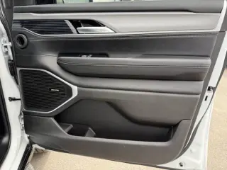 2024 Jeep Wagoneer Carbide