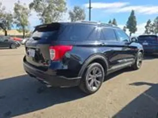 Ford Explorer 2023 AWD XLT 4dr SUV