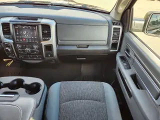 2018 RAM 1500 SLT