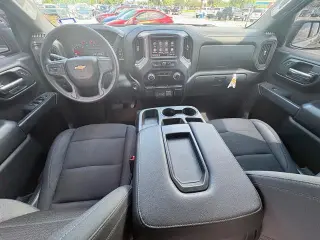 Chevrolet Silverado 1500 2023 4x2 Custom 4dr Crew Cab 5.8 ft. SB