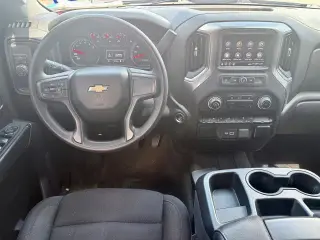 Chevrolet Silverado 1500 2023 4x2 Custom 4dr Crew Cab 5.8 ft. SB