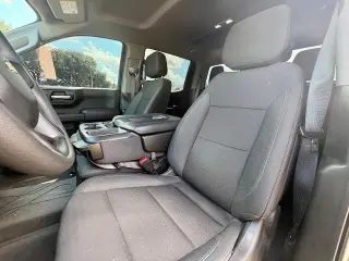 Chevrolet Silverado 1500 2023 4x2 Custom 4dr Crew Cab 5.8 ft. SB