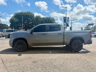 Chevrolet Silverado 1500 2023 4x2 Custom 4dr Crew Cab 5.8 ft. SB