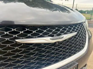 Chrysler Pacifica 2024 Touring L 4dr Mini-Van