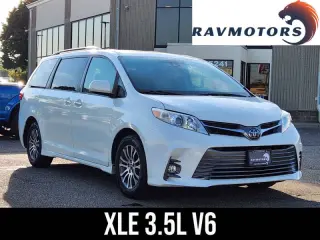 2018 Toyota Sienna XLE 7-Passenger Auto Access Seat