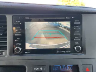 2018 Toyota Sienna XLE 7-Passenger Auto Access Seat