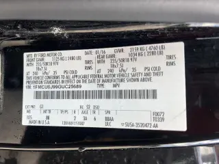 Ford Escape 2016 Titanium 4dr SUV