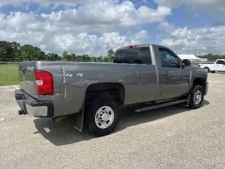Chevrolet Silverado 2500HD 2009 4x4 Work Truck 2dr Regular Cab LB