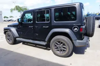 Jeep Wrangler 2024 4x4 Sport 4dr SUV