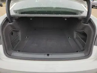 2017 Audi A4 2.0T quattro Premium Plus