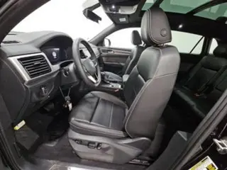 Volkswagen Atlas Cross Sport 2023 V6 SE 4dr SUV w/Technology