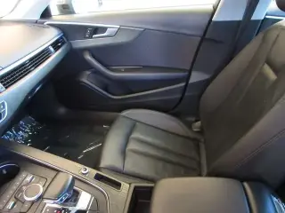 Audi A4 2019 Titanium 40 TFSI Sedán de 4 puertas
