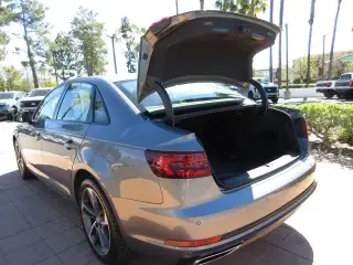 Audi A4 2019 Titanium 40 TFSI Sedán de 4 puertas