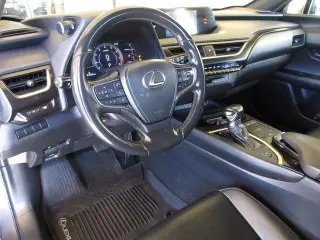 Lexus UX 200 2022 4dr Crossover