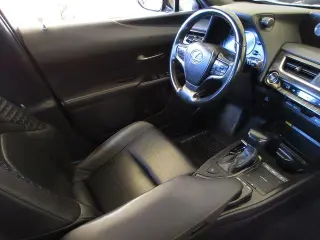 Lexus UX 200 2022 4dr Crossover