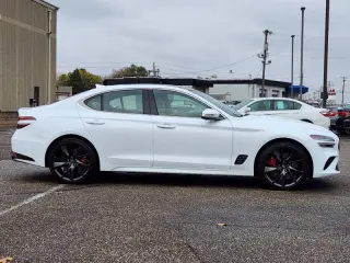 2023 Genesis G70 3.3T Standard