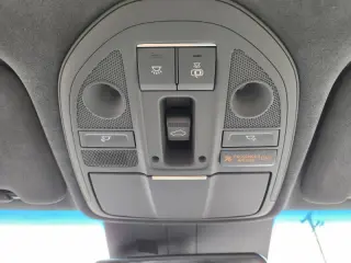 2023 Genesis G70 3.3T Standard