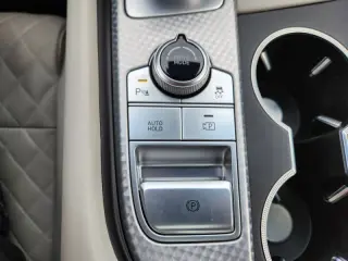 2023 Genesis G70 3.3T Standard