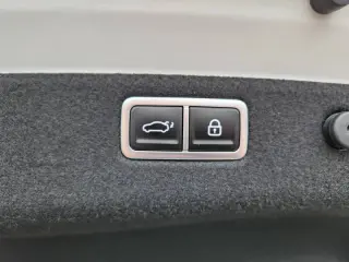 2023 Genesis G70 3.3T Standard