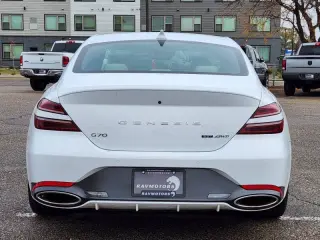 2023 Genesis G70 3.3T Standard