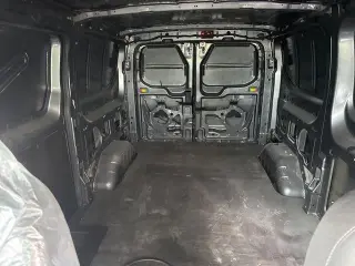 Ford E-Transit 2023 350 3dr SWB Low Roof Cargo Van