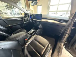 Ford Escape 2024 AWD Platinum 4dr SUV