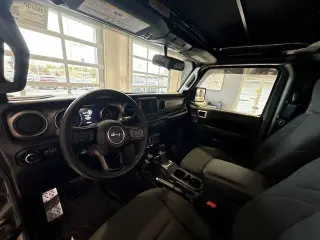 Jeep Wrangler 2020 4x4 Willys Sport 2dr SUV