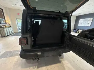 Jeep Wrangler 2020 4x4 Willys Sport 2dr SUV