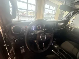 Jeep Wrangler 2020 4x4 Willys Sport 2dr SUV